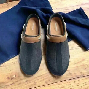 Easy Spirit Women’s Travelport Mules. NEW
Item # 67-2156113. Size 10 Wide
